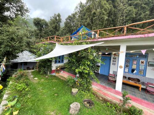 Dharamshala Haus | Kareri Kommune- The Last House