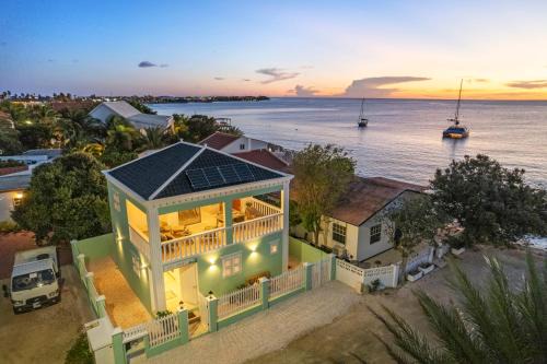 Playa Haus | Kas Chiki, stylish seaside escape
