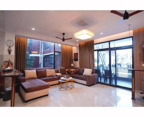 Khattalwada Wohnung | Kasauli Hill Crest By Xaria luxury 3Bed 2Bedroom