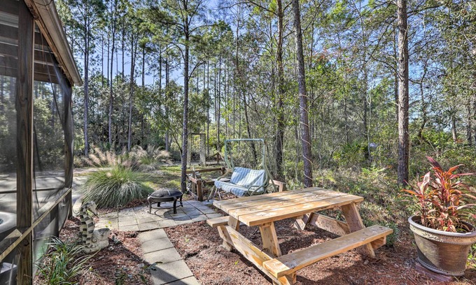 Salem Haus | Keaton Beach Escape w/ Hot Tub < 2 Mi to Shore