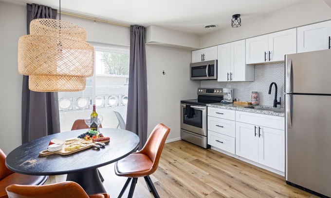 Southwest Village Haus | KICKIN IT IN OLD TOWN - FREE SPIRIT SQUAD