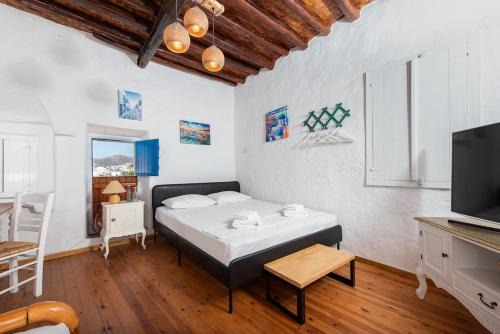 Psathi Wohnung | Kimolos Heart Traditional Renovated House