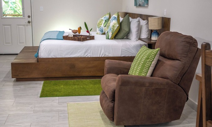 Armenia Wohnung | King Resort Suite in Cayo Belize