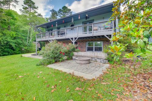 Silver Creek Haus | Kingston Home with Shared Pool - 23 Mi to LakePoint!