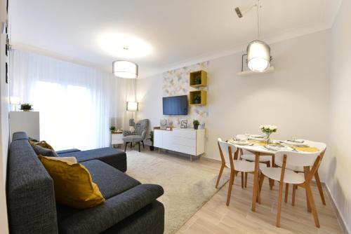 Szekesfehervar Wohnung | Királykút 1 apartman - ingyen parkolás, bicajok, ac