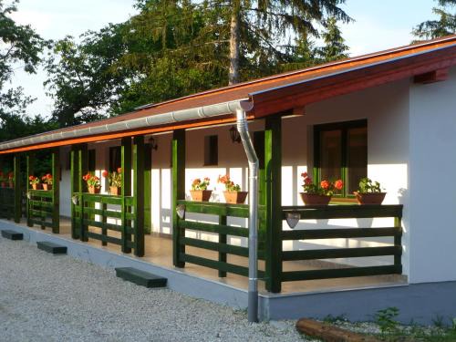 Lispeszentadorjan Wohnung | Kisrejtek Apartmanház