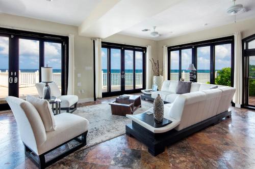 Old Man Bay Wohnung | KiToCay by Grand Cayman Villas