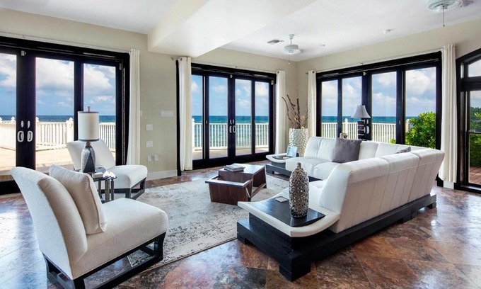 Old Man Bay Haus | KiToCay Villa by Grand Cayman Villas & Condos