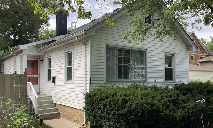 Evanston Haus | Kitschy House on a Quiet Tree Lined Street in Upscale Evanston Neighborhood