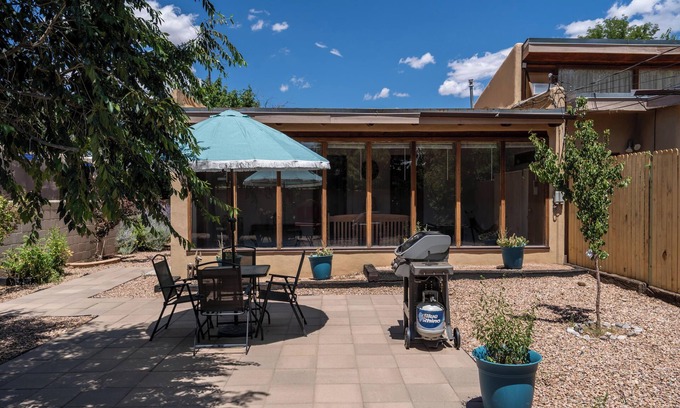 Southside Haus | Kiva Cottage