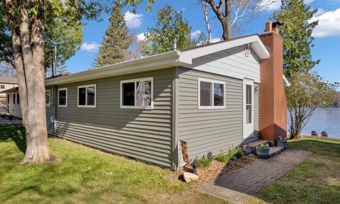 Long Lake Haus | Knotty Nook - Lakefront with Sandy Beach 3 Bed with pullout couch 1 Bath