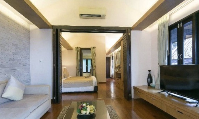 Thong Krut Haus | Koh Samui Three Bedroom Pool Villa Beachfront