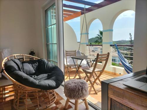 Budens Wohnung | Komfortables Town House in traumhafter Lage