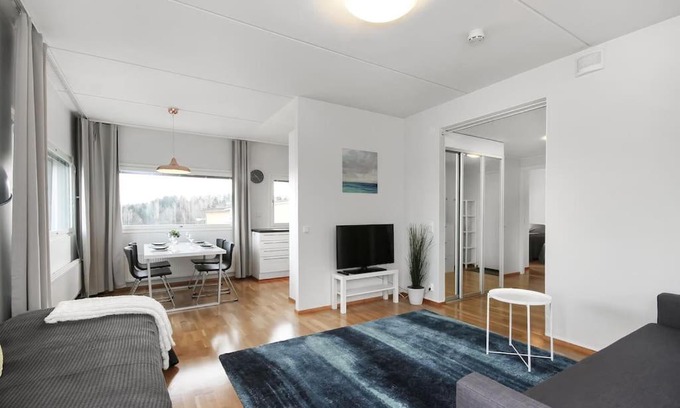 Espoo Centre Wohnung | Kotimaailma - Iso ja valoisa kaksio, Espoon Keskustassa