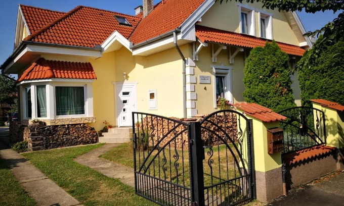 Buk Haus | Kovács Vendégház