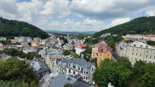 Karlovy Vary Wohnung | Královská vyhlídka