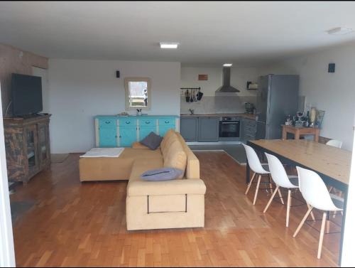 Generalski Stol Haus | Kuća za odmor Miracool