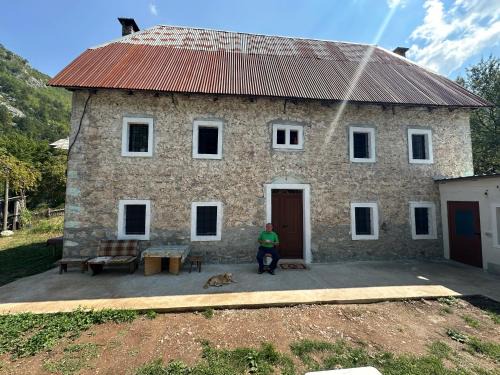 Theth Haus | Kulla e Lulash Keqit Theth