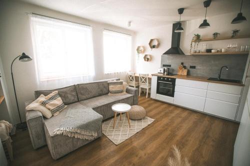 Ceska Lipa Wohnung | KVARTÝR - nový apartmán na náměstí v České Lípě