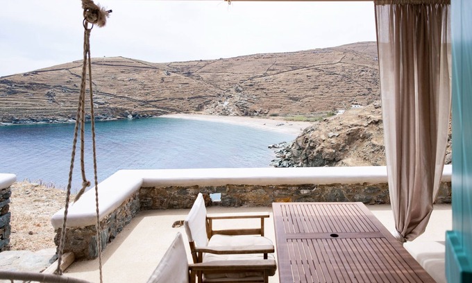 Kithnos Haus | KYON Beach Suite-E 2min by the sea Skilos, Kythnos