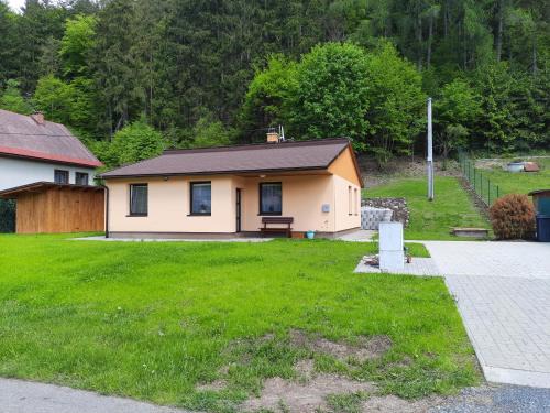 Lisny Haus | Líšný 105 celý nový dům se zahradou u Jizery a cyklo-stezky New house by Jizera river and bicycle path