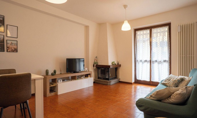 Introbio Wohnung | L'Abete - Introbio family Apartment