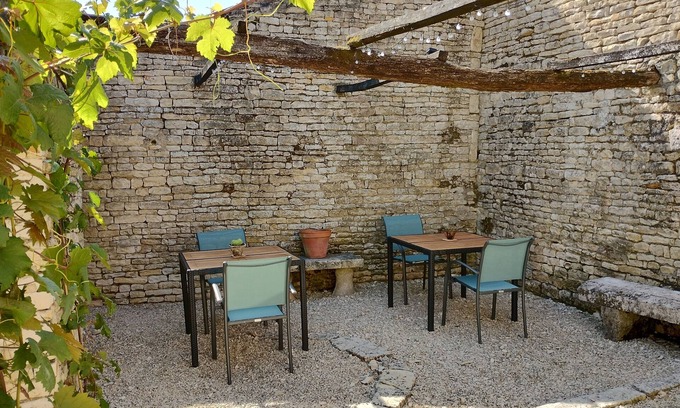 Aubigne Wohnung | L'ancien Cafe - Luxury Gite 2-4 pers