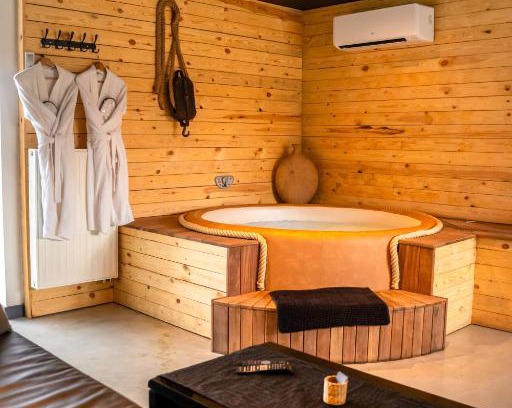 Fays Wohnung | L'Antre d'Eux - Suite avec sauna et jacuzzi