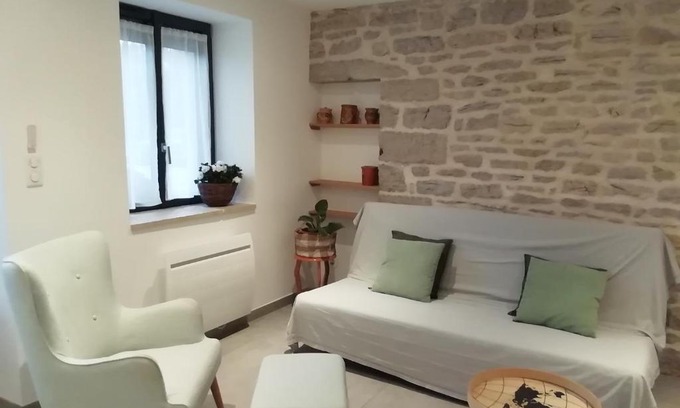 Fontainebrux Wohnung | L atelier