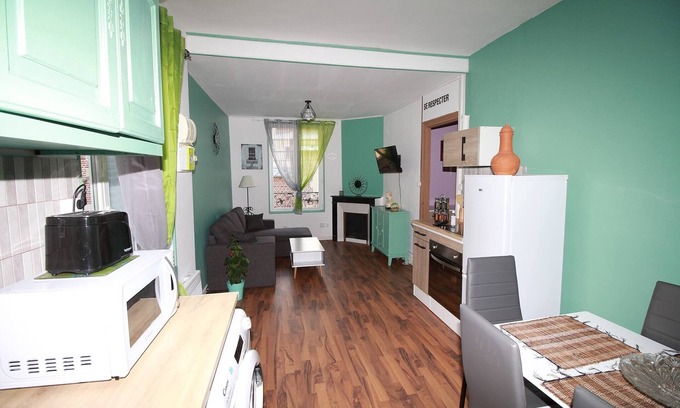 La Fere Wohnung | L'athéna - Geräumige und charmante Wohnung