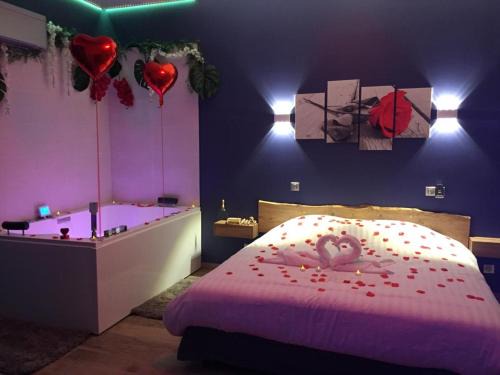 Maisons-Alfort Wohnung | L EDEN et sa love room avec balnéothérapie