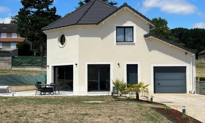 La Queue-les-Yvelines Haus | L’escale du Roy : maison récente proche versailles