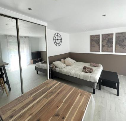 Les Perroquets Wohnung | L ESCALE entre DISNEY et PARIS