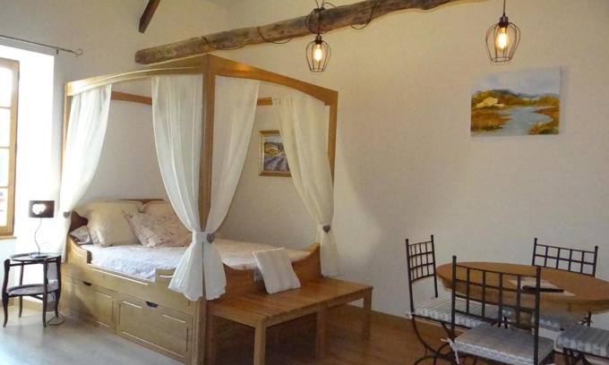 Serignac Haus | L'Oratori : chambre l'Authentique
