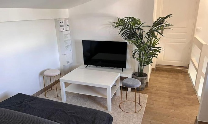 Livry-Gargan Wohnung | L07 Paris Aéroport CDG Disneyland Parc des exposition