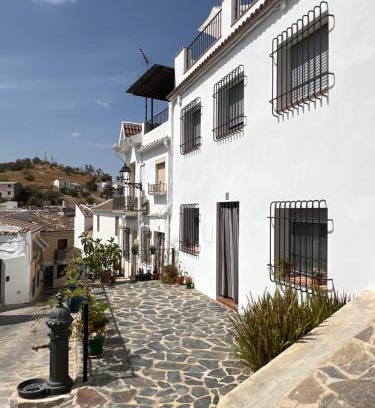 Carcabuey Haus | La Casa de la Luz en la Subbética