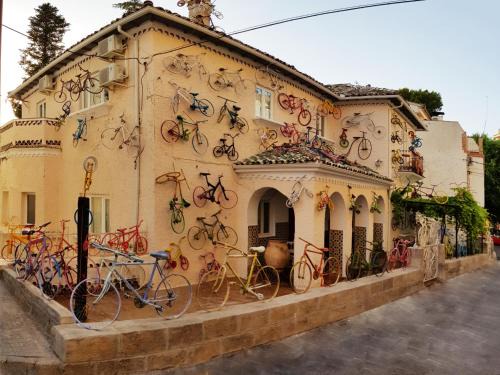 Cazorla Haus | La Casa De Las Bicicletas