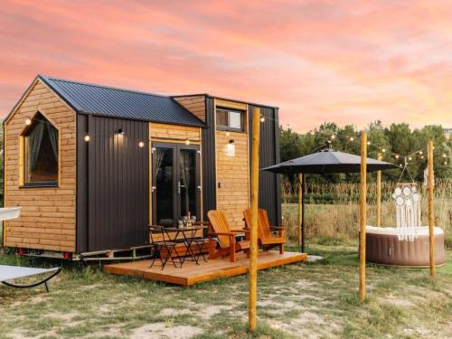 Castilenti Haus | La Casa Errante X by Tiny Away