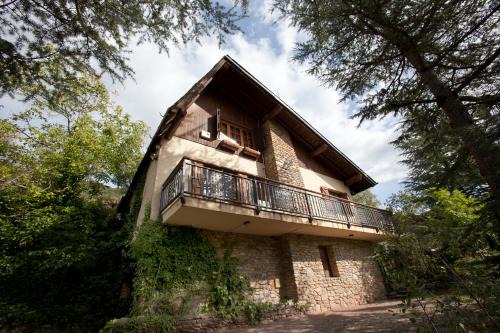 Sort Haus | La Caseta del bosc de Sort