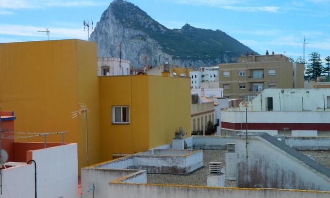 La Linea de la Concepcion Haus | La Esteponera