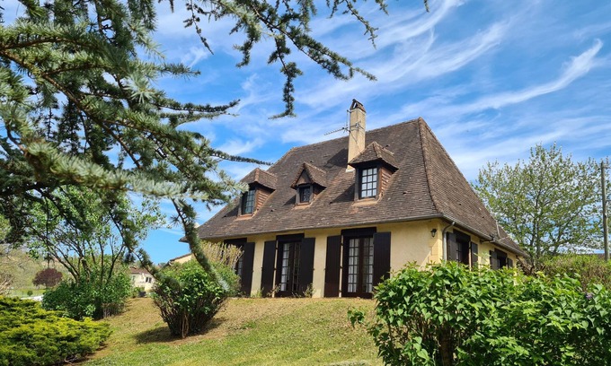 Cenac-et-Saint-Julien Haus | La Guinoline - Spacious, traditional Périgordine house with large garden