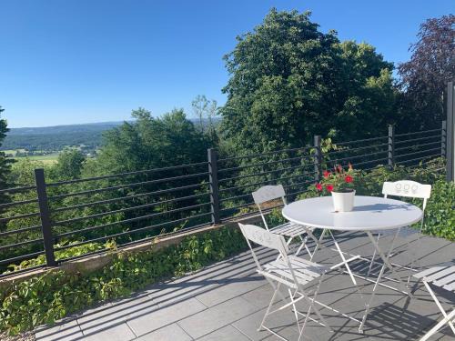 Fontain Haus | la Maison du fort de Fontain maison cosy vue magnifique sur les Montagnes du Jura