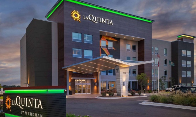 West Memphis Hotel | La Quinta Inn & Suites by Wyndham West Memphis