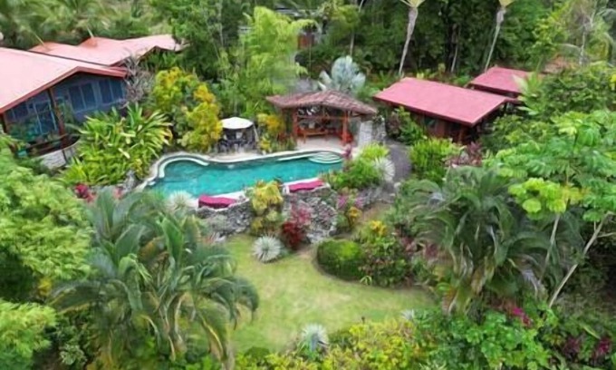 Uvita Villa | La Rana Deluxe Villa - Riverfront with A Pool Near A Beach