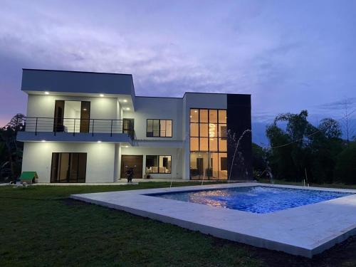 Alcala Skihütte | La Toacana, Casa de Verano, Moderna y Espaciosa