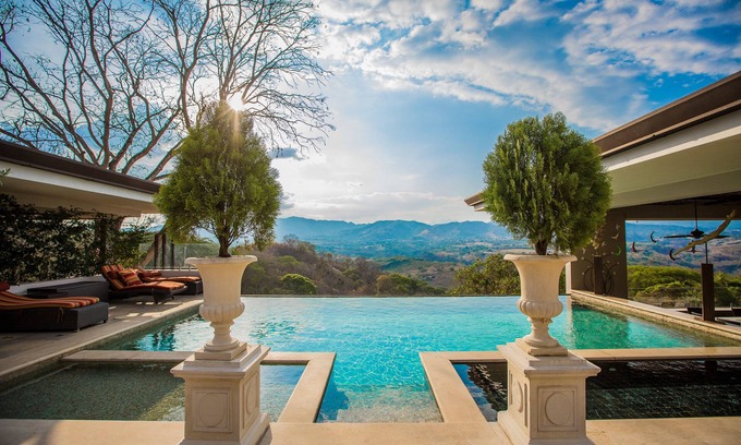 Atenas Villa | La Toscana Hills