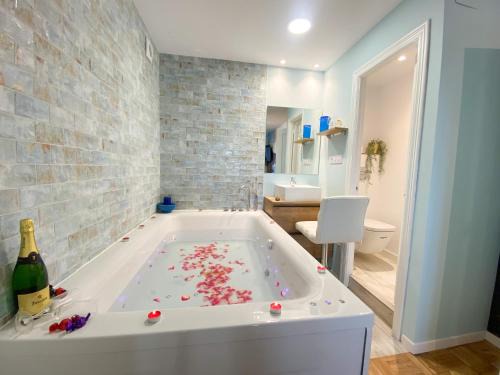 Distrito Sur Wohnung | La Veiguela de Gijón II, con plaza de garaje y jacuzzi incluido