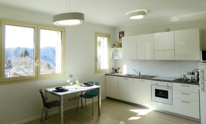 Albate Wohnung | Lake Como panoramic view apartment with free private parking