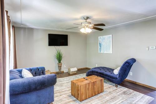 Amherst Haus | Lake Erie Family Getaway in Amherst Pets Welcome!