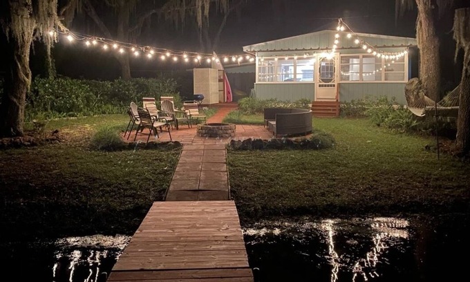 Edgar Haus | Lake Front House